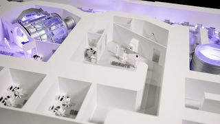 Μια ανώδυνη και πρωτοποριακή μέθοδος θεραπείας του καρκίνου. Ένα μοντέλο θεραπείας πρωτονίων κλίμακας 1:75 | Μοντέλα QZY