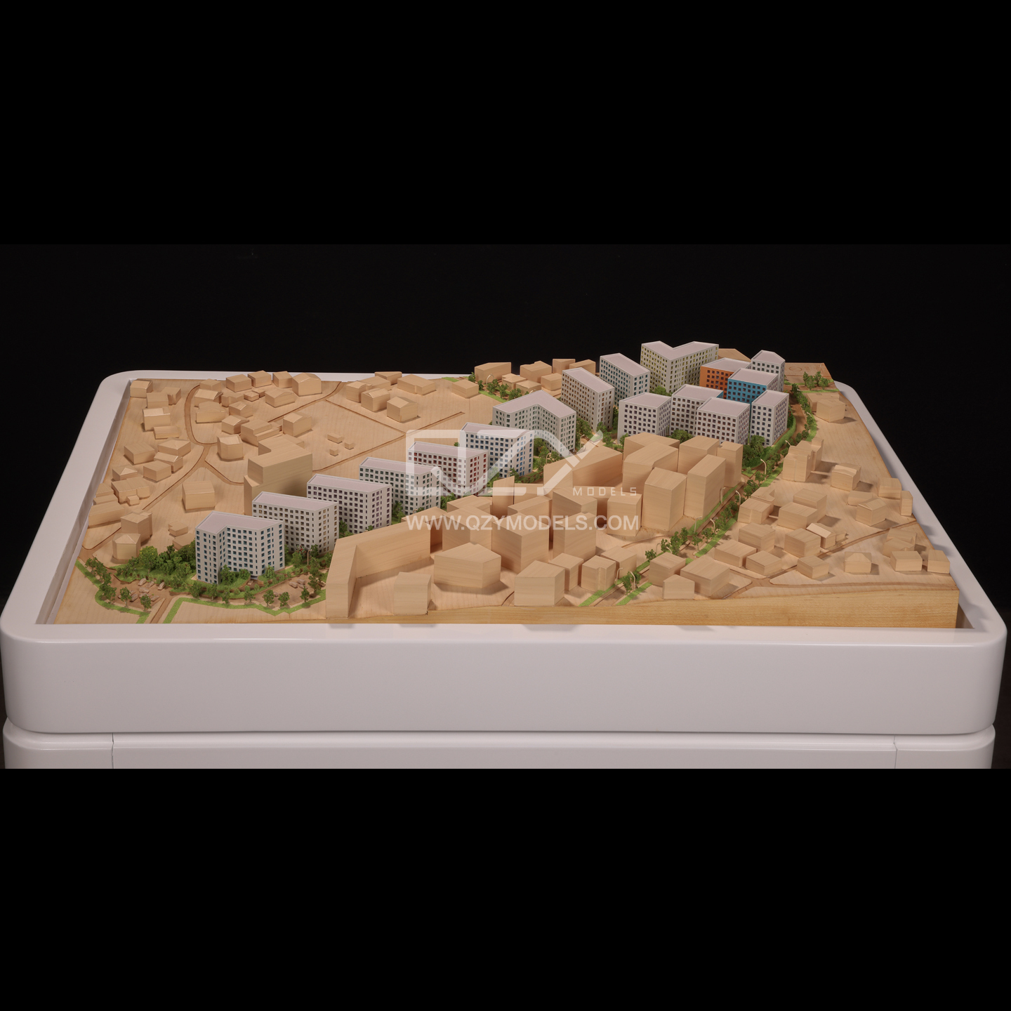 1:500 Maple Wood Architectural Model with 25-Day Lead